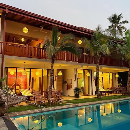 Sri Palms Bed & Breakfast Косгода Екстериор снимка