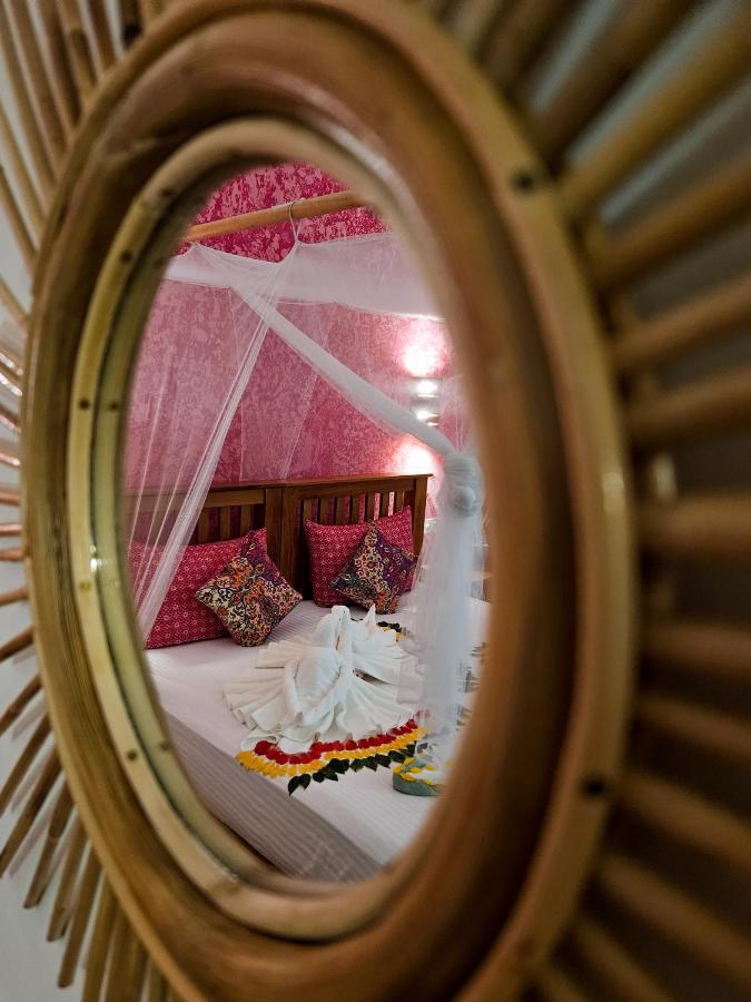 Sri Palms Bed & Breakfast Косгода Екстериор снимка