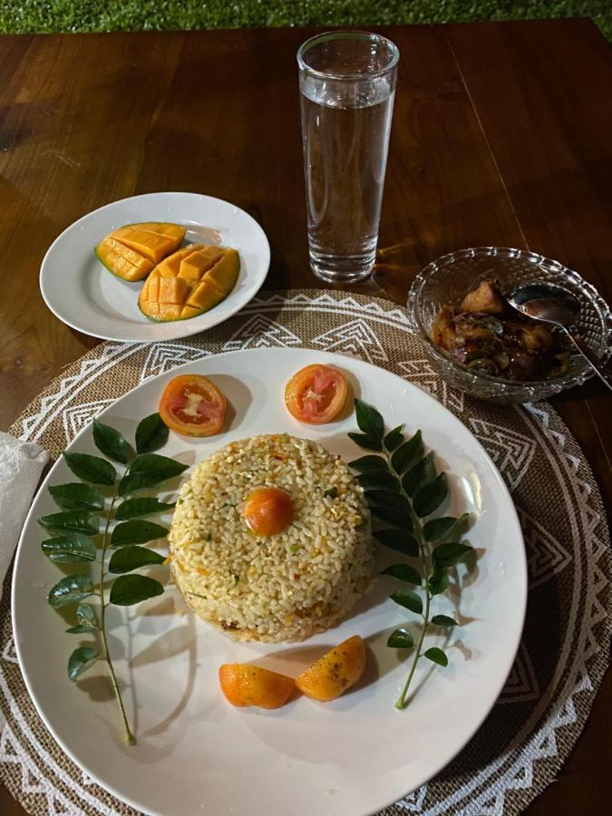 Sri Palms Bed & Breakfast Косгода Екстериор снимка