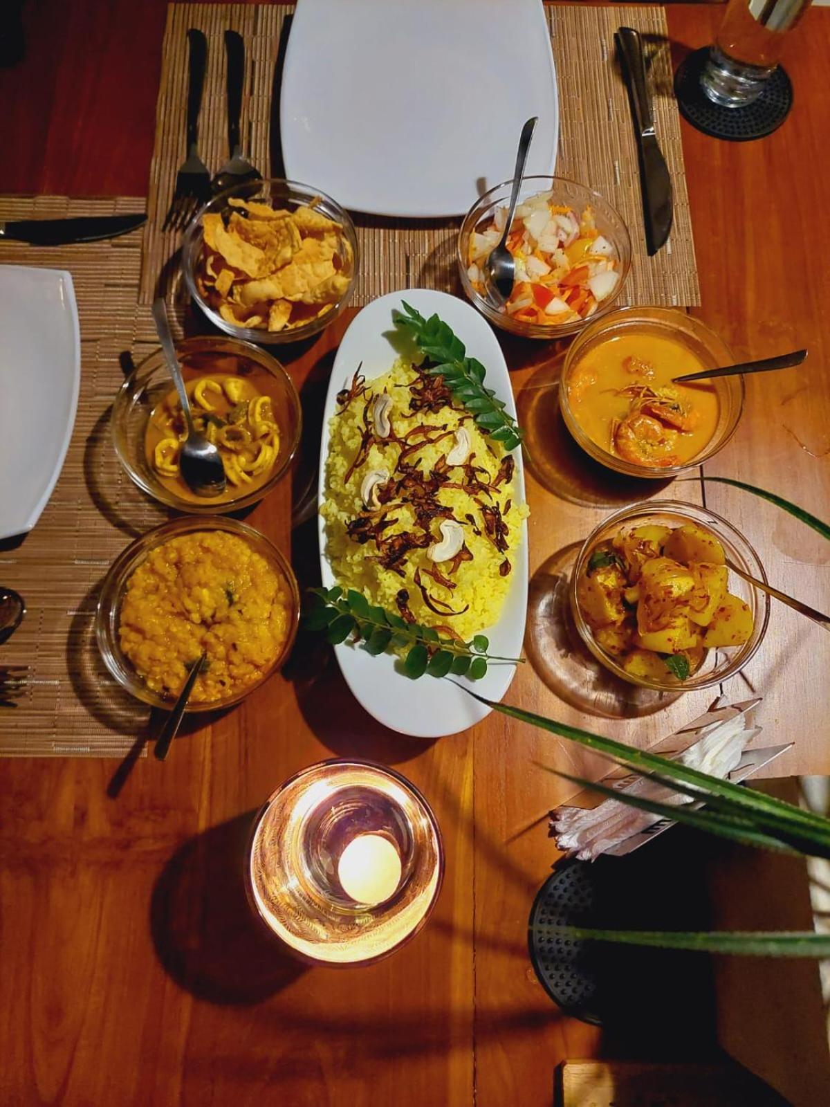 Sri Palms Bed & Breakfast Косгода Екстериор снимка