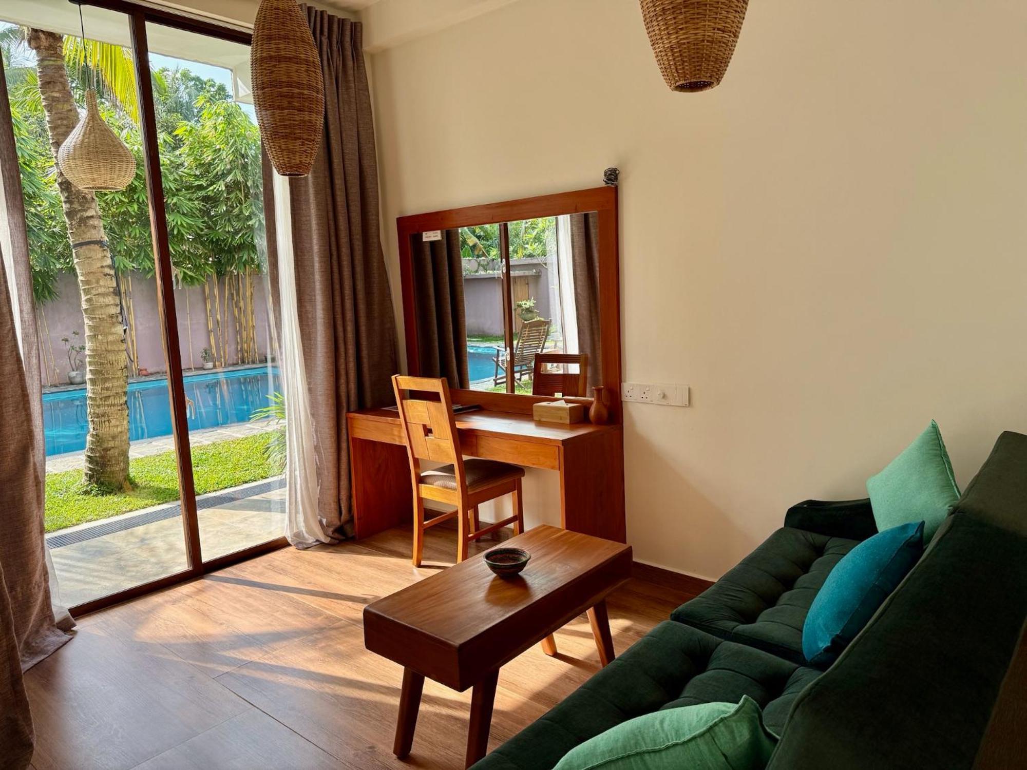 Sri Palms Bed & Breakfast Косгода Екстериор снимка